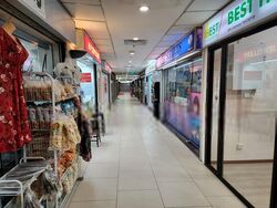 Lucky Plaza (D9), Shop House #488538421